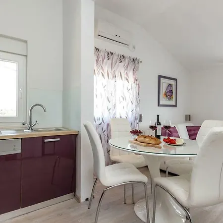 Apartment Nika